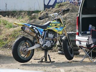 DRZ Race SM.jpg