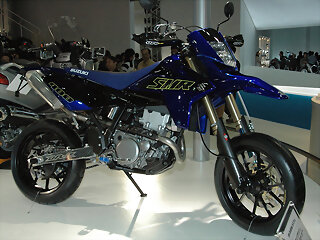 DRZ400SMR 02.jpg