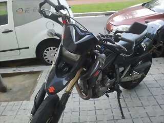 DRZ Platicos Yoshimura Frontal.jpg